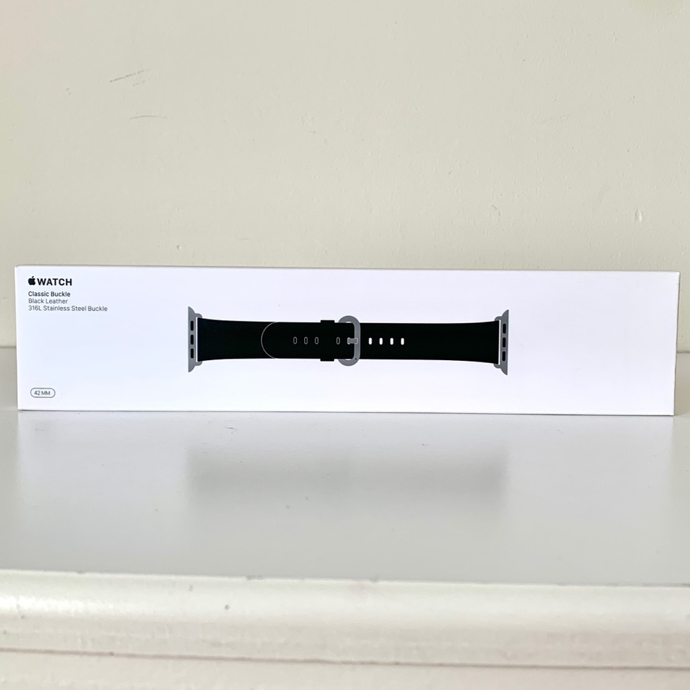 Apple Watch Black Leather Buckle Band 42 MM